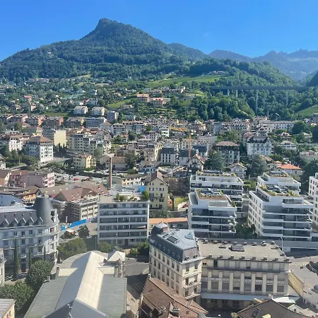 Superbe Etage Eleve Appartement